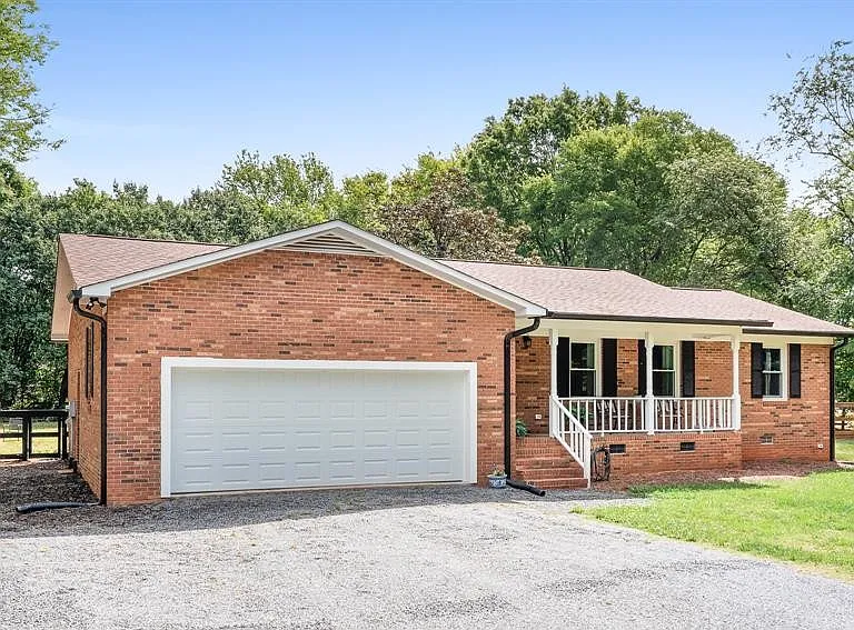 580 Odell School Rd — Photo 1