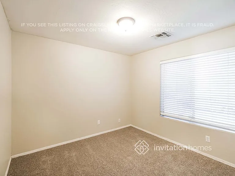 8134 W Hilton Ave — Photo 14