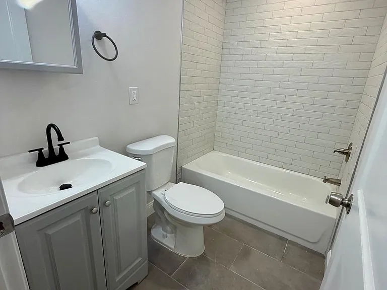 1701 Point Breeze Ave #1A — Photo 9