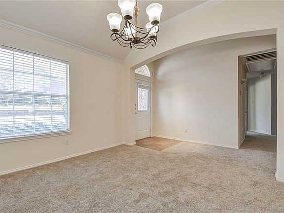 2nd image of 1302 Heather Brook Dr