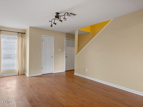 5th image of 201 High Meadows Blvd APT 101