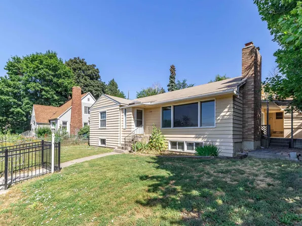 914/916 W A St, Moscow, ID 83843