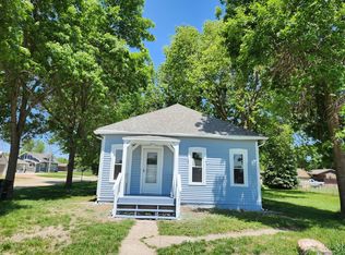 621 W 4th St, Ponca, NE 68770