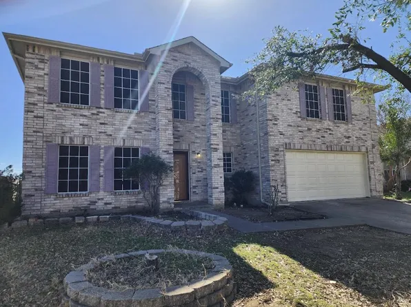 2115 Dove Cir, Grand Prairie, TX 75052