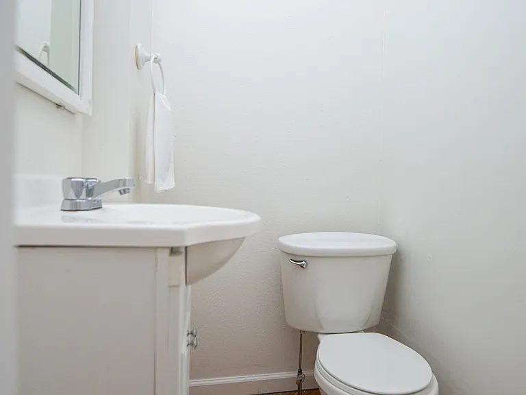455 Fairmount Ave #2 — Photo 21