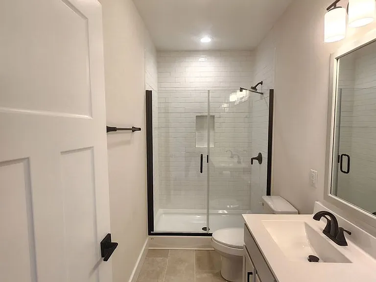 1128 Blueview Dr — Photo 16