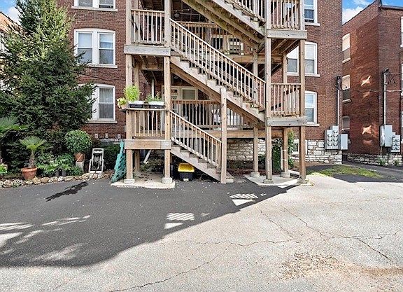 3rd image of 6515 San Bonita Ave APT 1E