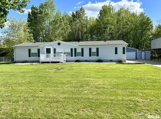 1505 E Pickett Ln, Marion, IL 62959