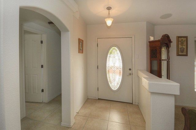 1st image of 1595 Tioga Ln