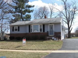 6 Phyllis Dr, Newark, DE 19711