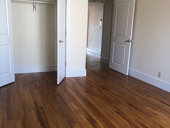 4th image of 49 Garnet St #3