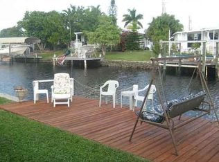 24 Channel Ln, Fort Myers, FL 33905