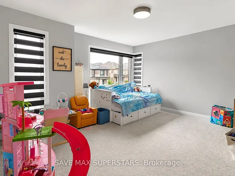4 Sweet Cicely St — Photo 24