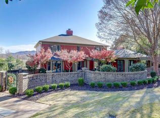 112 E Round Hill Rd, Greenville, SC 29617