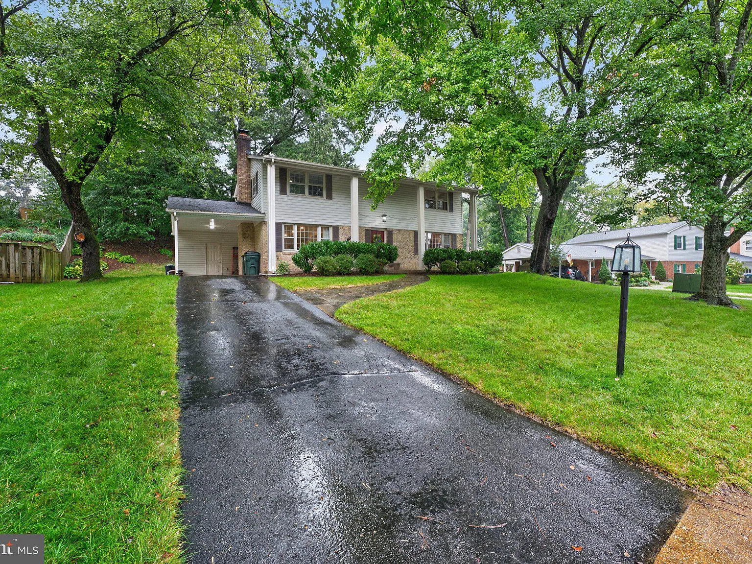 5 bed, 3.5 bath, 3276 sqft, $4,150 — Photo 2