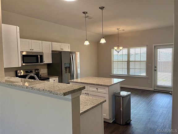 5th image of 127 Dawsons Mill Dr