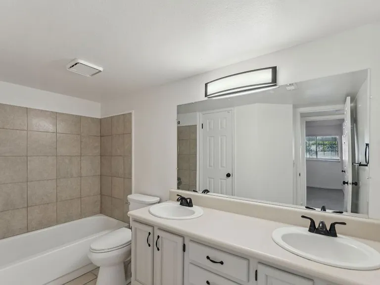 650 S Main St #4101 — Photo 14