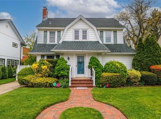 91 Dorchester Rd, Rockville Centre, NY 11570