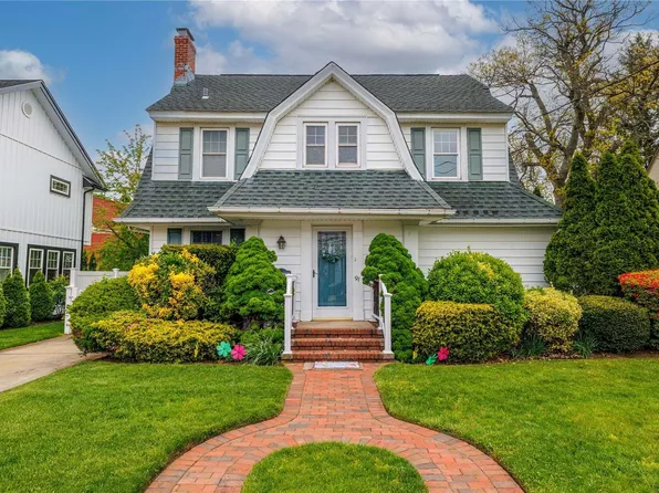 91 Dorchester Road, Rockville Centre, NY 11570