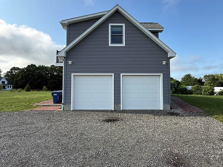100 N Maple St — Photo 48