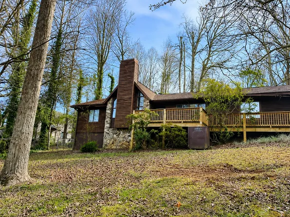 1 S Wildwood Ln, Fletcher, NC 28732
