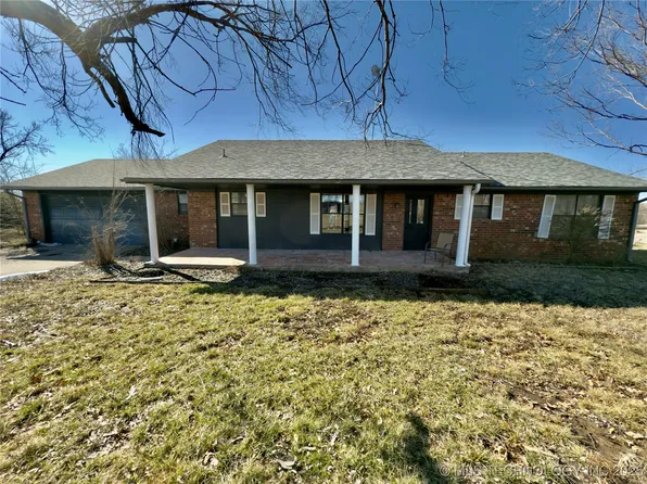 20872 S Carefree Dr, Claremore, OK 74019