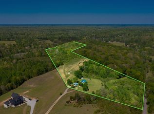 881 Coaling Rd, Charlotte, TN 37036