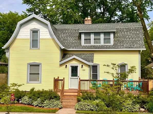 555 Saint Joseph St, South Haven, MI 49090