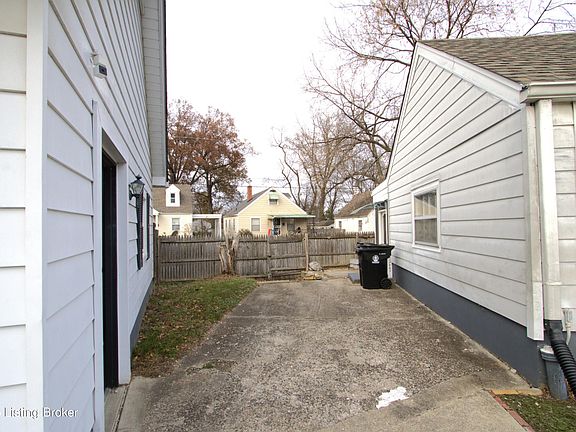 4th image of 1009 W Ashland Ave