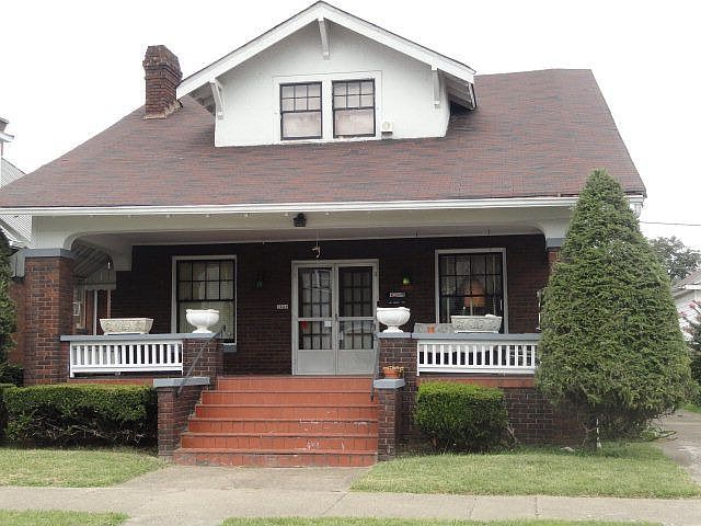 1st image of 1629 5th St