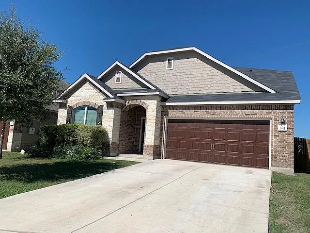 541 Landmark Fls — Photo 1