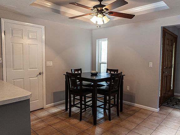 5th image of 1034 Lamplighter Ln