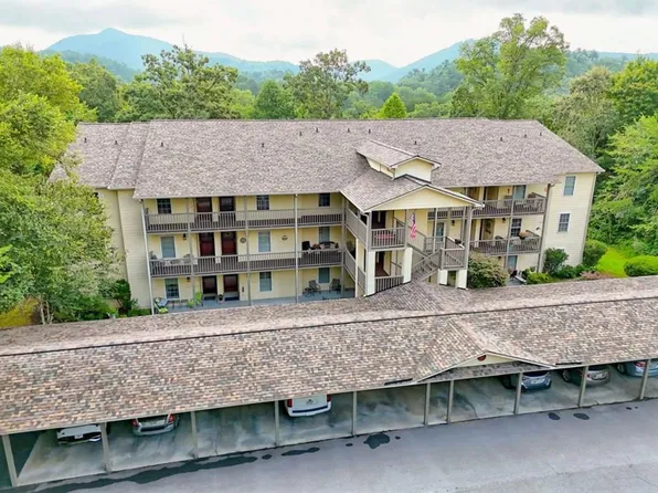 300 Ginger Creek Ln APT 203, Clayton, GA 30525