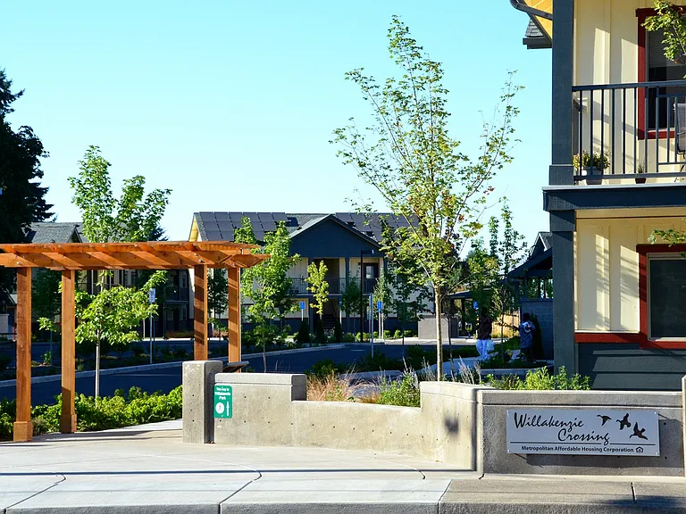 Willakenzie Crossing — Photo 18