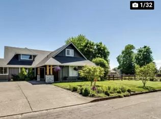 32056 Peppermint Ln, Eugene, OR 97408