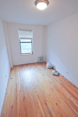 Rented by Jonis Realty | media 13