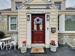 75 Courtland Hill St, Stamford, CT 06906