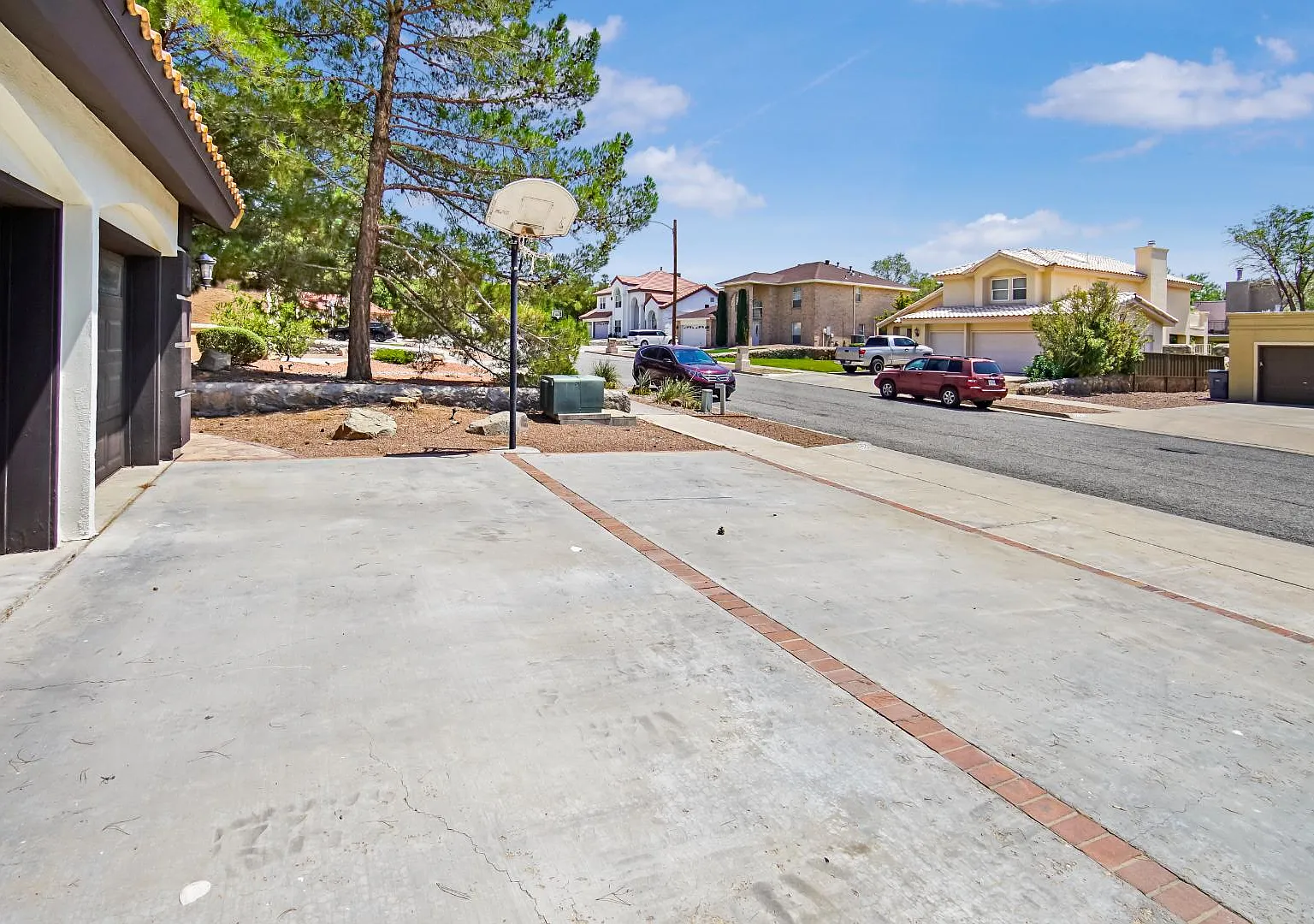 6529 Jim de Groat Dr — Photo 3