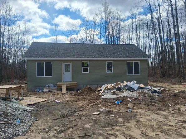 6769 Manistee Heights Dr, Elmira, MI 49730