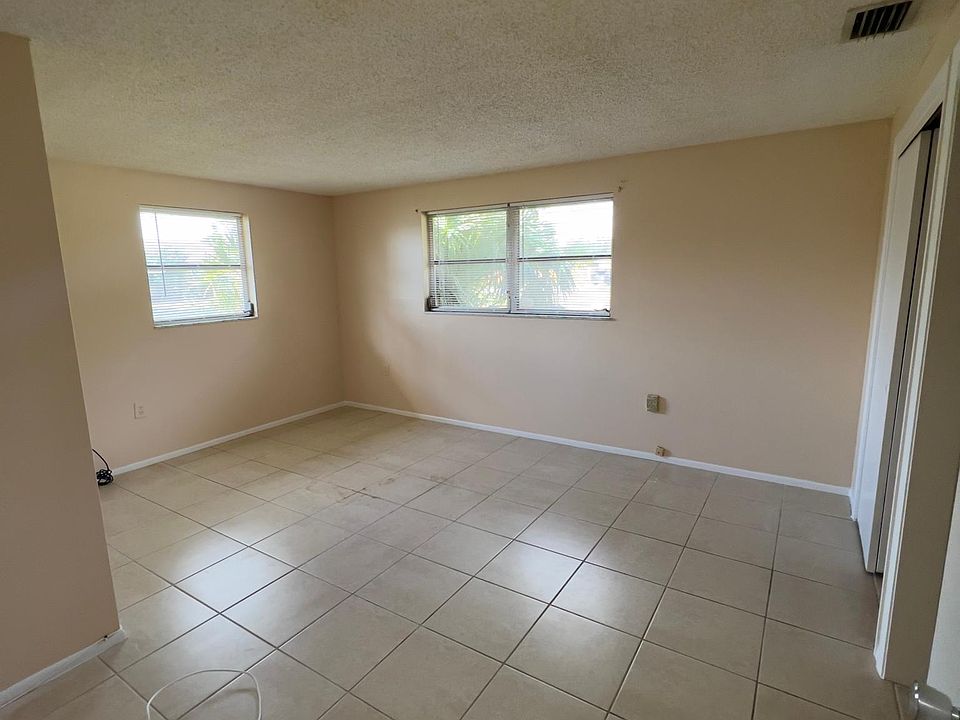 3022 Pinetree St, Pt Charlotte, FL 33952 | Zillow