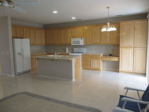 4th image of 28583 Waterhole Canyon Dr