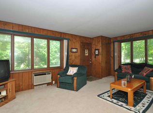142 Oakwood St, Williams Bay, WI