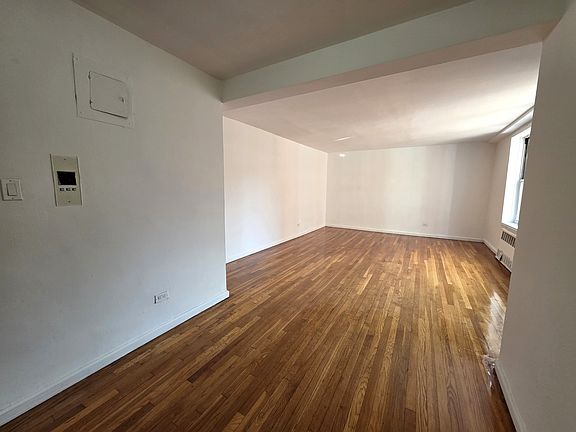 3rd image of 14467 41st Ave APT 529