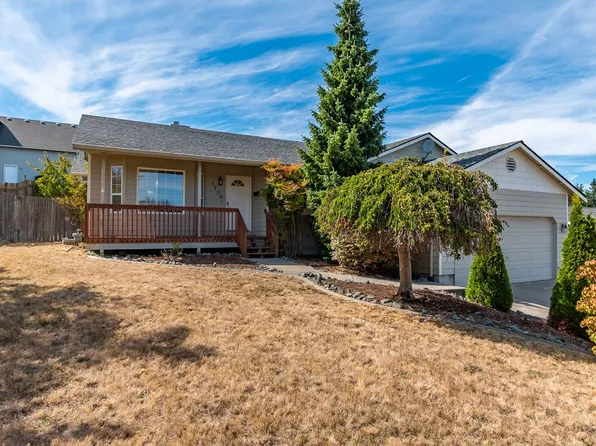 1725 SW Nienhuis St, Oak Harbor, WA 98277