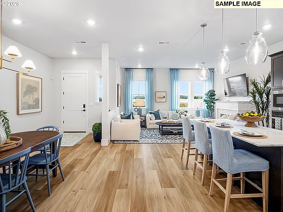 5th image of 18304 SW Weeks Way