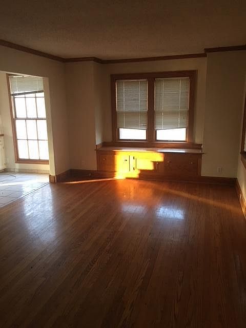 2nd image of 7814 Hemlock St