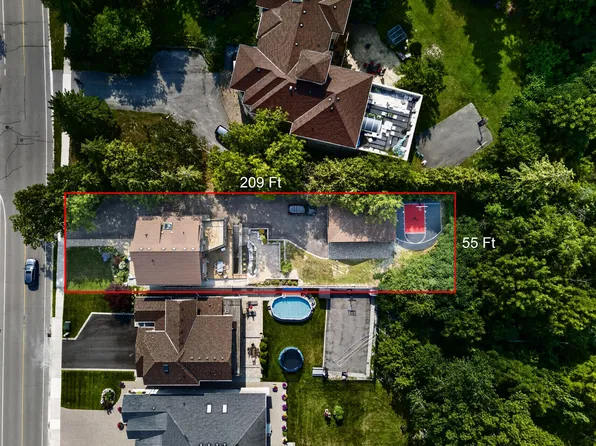 302 Brookside Rd, Richmond Hill, ON L4C 0K8