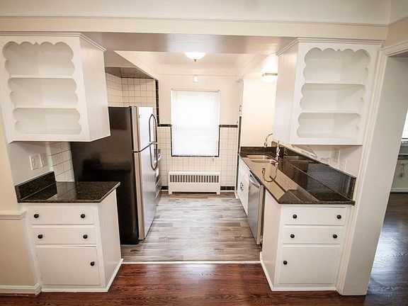 5th image of 3610 Michigan Ave #1