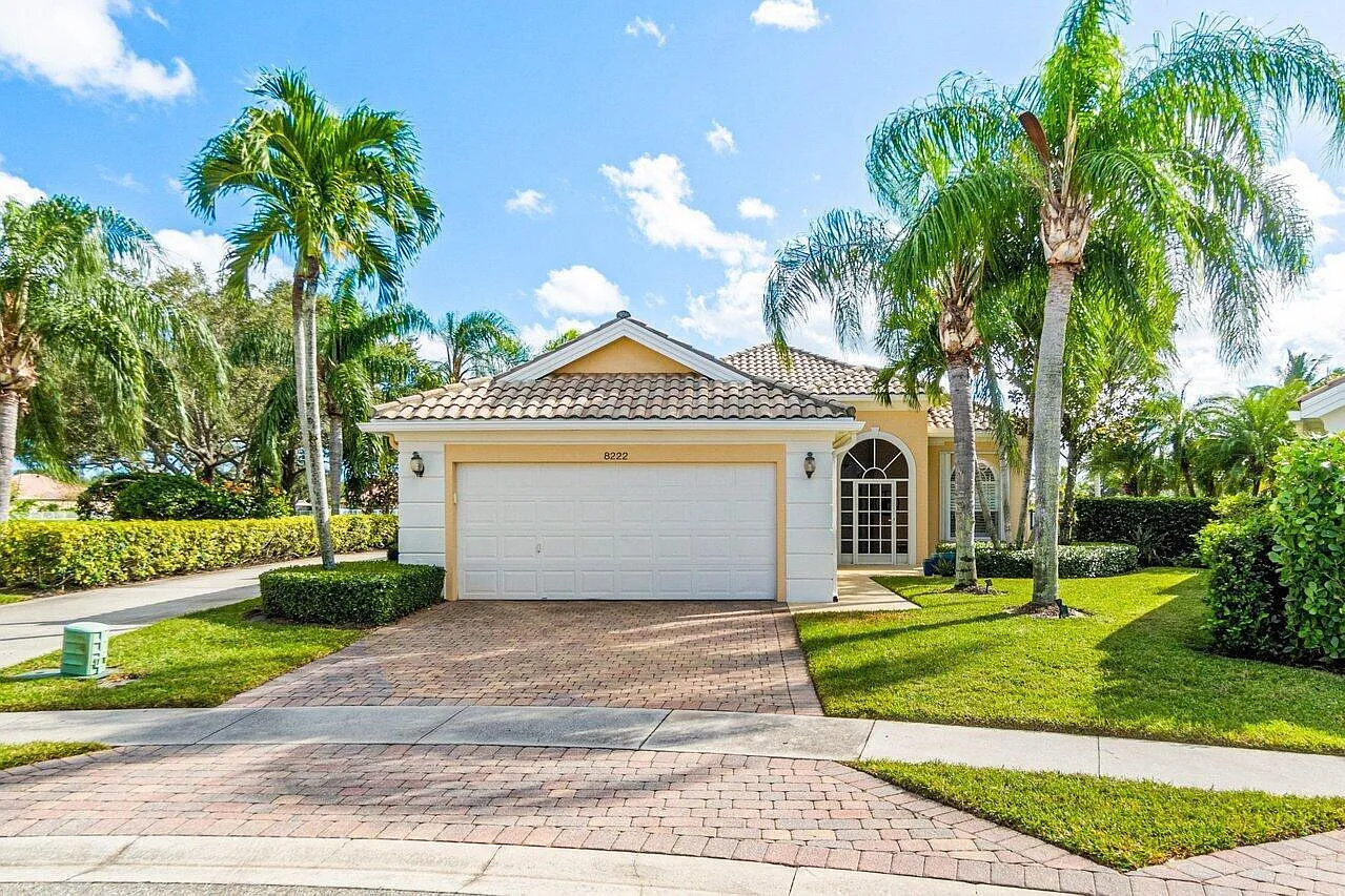 3 bed, 3.0 bath, 2001 sqft, $10,000 — Photo 3