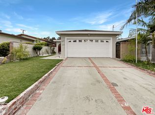 12515 Cedar Ave, Hawthorne, CA 90250